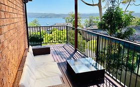 3Br Retreat With Sunset Views Over Brisbane Water